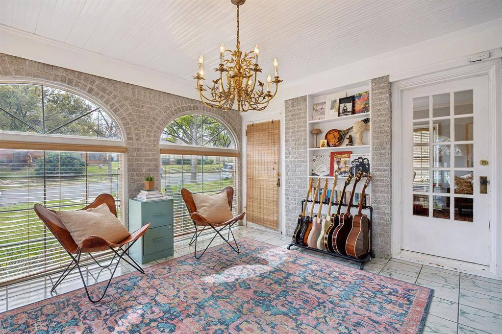 816 Newell Avenue, Dallas, TX 75223