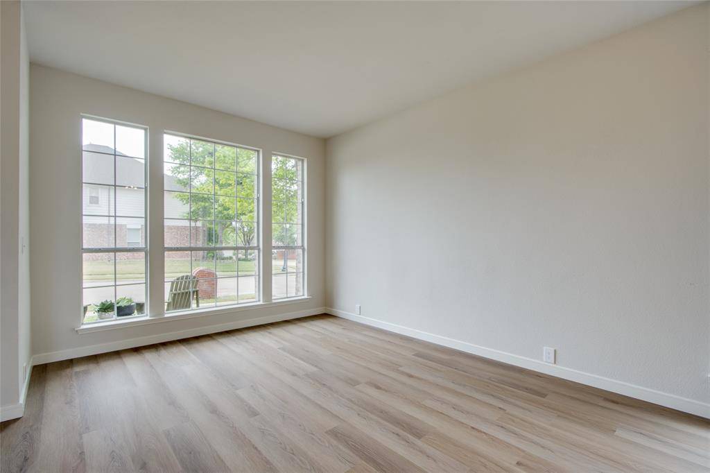 4008 Double Oak Drive, Bedford, TX 76021