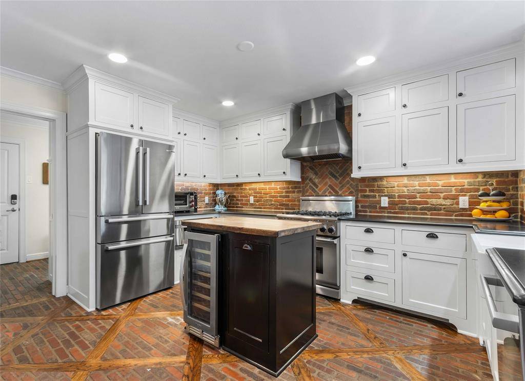 6841 Joyce Way, Dallas, TX 75225