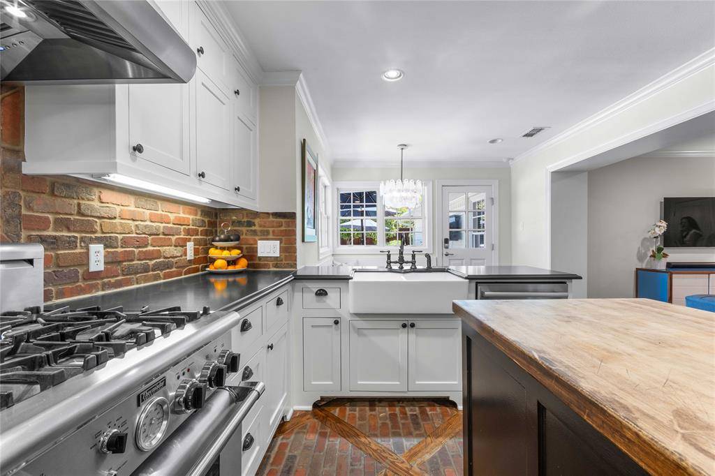 6841 Joyce Way, Dallas, TX 75225