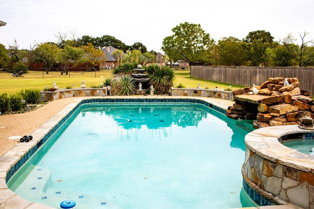 3416 Doris Walker Trail, Burleson, TX 76028