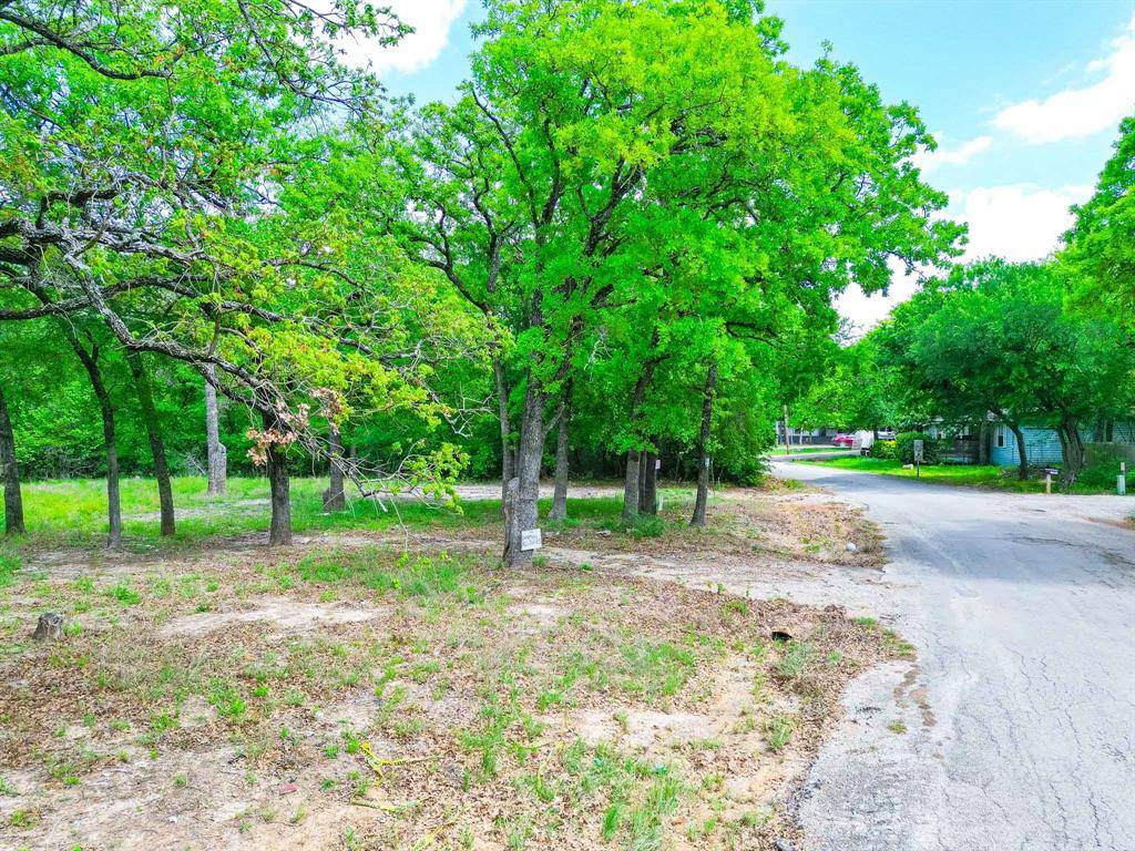 1494 Lynock Lane, Azle, TX 76020