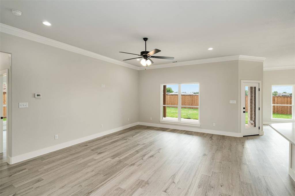 509 Limestone Circle, Mabank, TX 75147