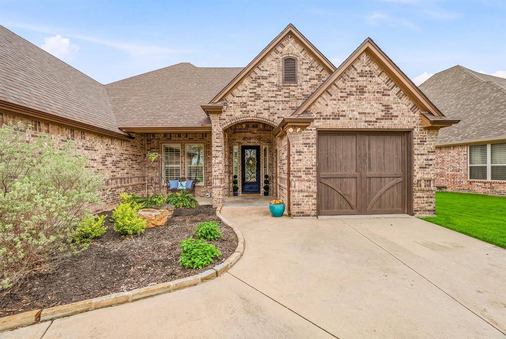 5711 Pebble Beach Drive, Granbury, TX 76049