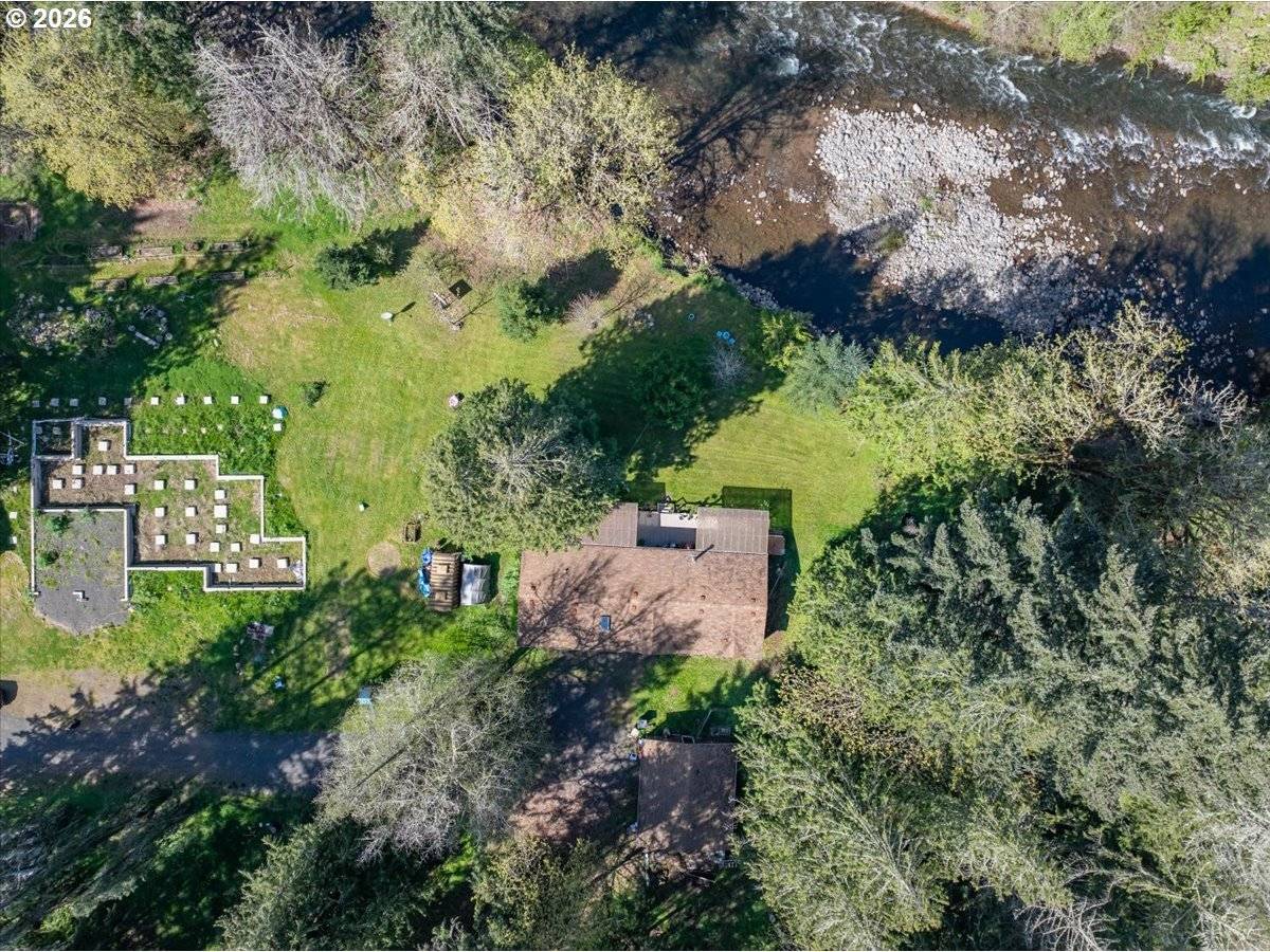 42927 ISLAND INN DR, Lebanon, OR 97355