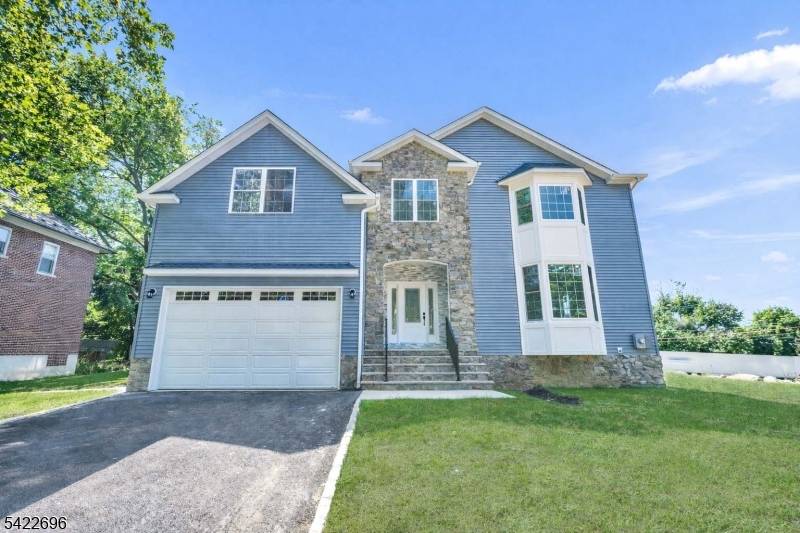 210 Corliss Avenue, Phillipsburg Town, NJ 08865