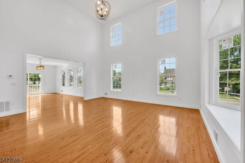 210 Corliss Avenue, Phillipsburg Town, NJ 08865