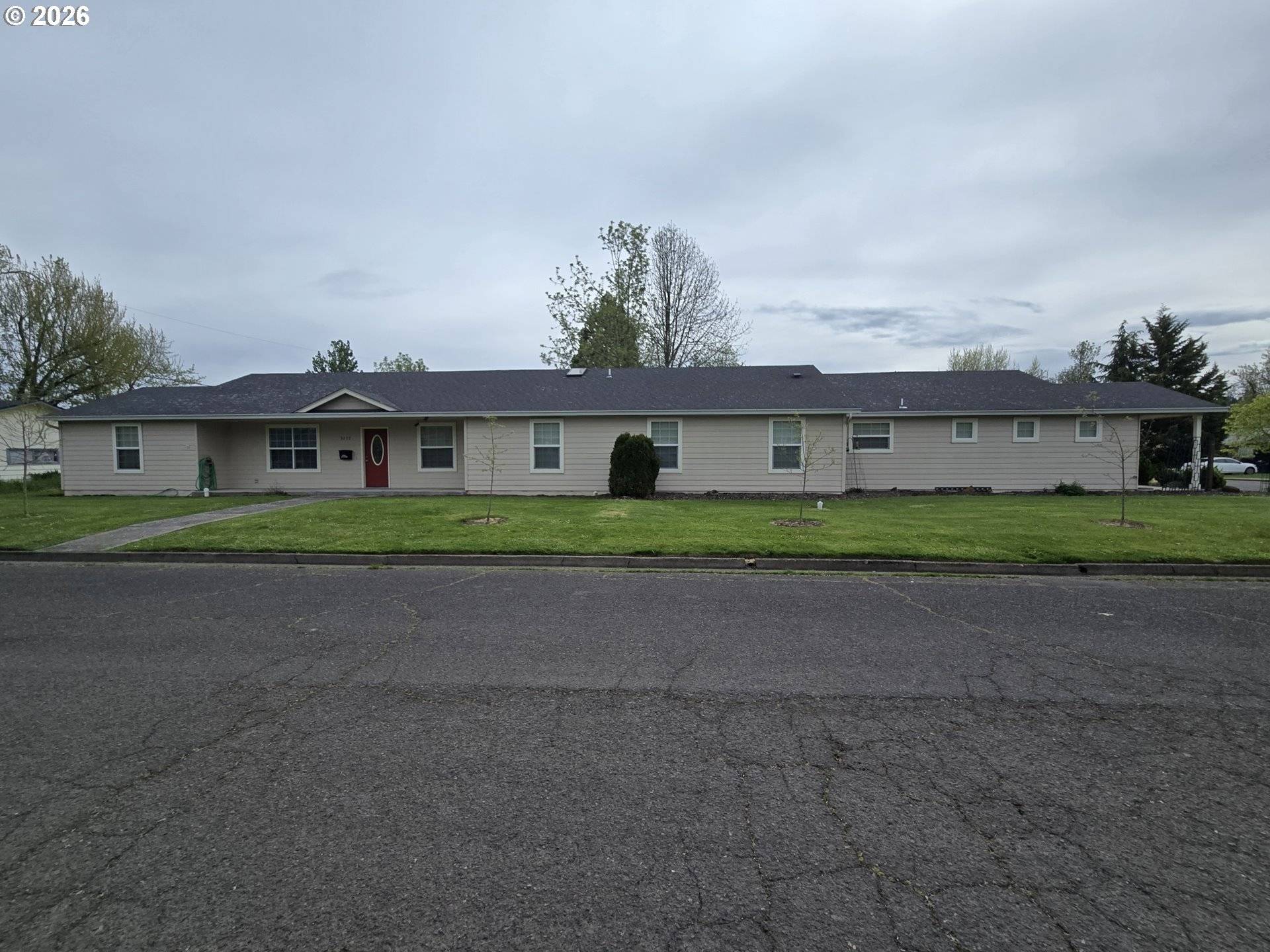 515 E 33RD AVE, Eugene, OR 97405