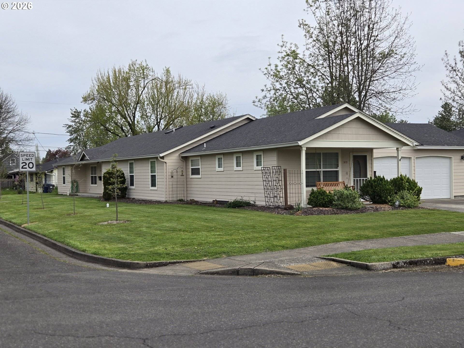 515 E 33RD AVE, Eugene, OR 97405