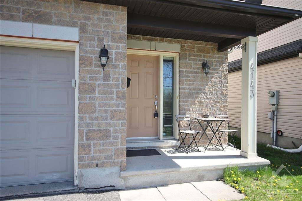 4143 Kelly Farm DR, Blossom Park - Airport And Area, ON K1T 4H9