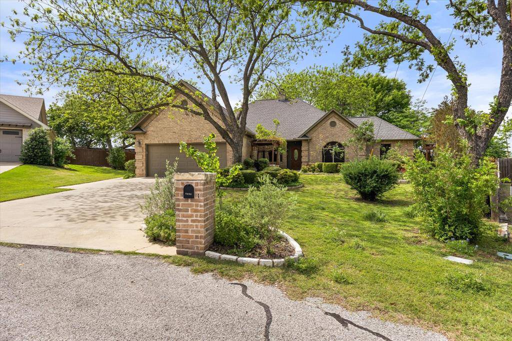 5204 Nueces Court, Granbury, TX 76049