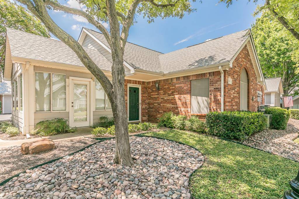 803 Cara Lane, Arlington, TX 76012