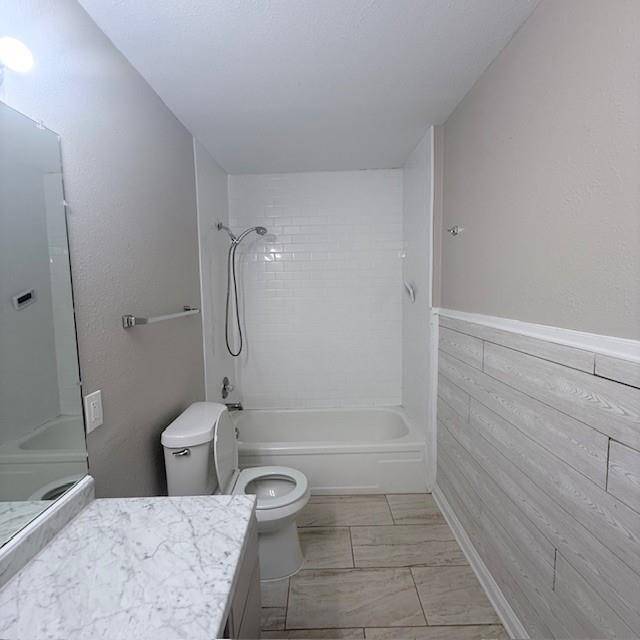 2621 Old Marlin, Waco, TX 76705