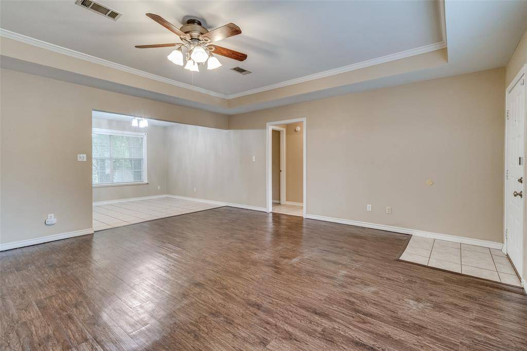 454 E Fulton Street, Van Alstyne, TX 75495