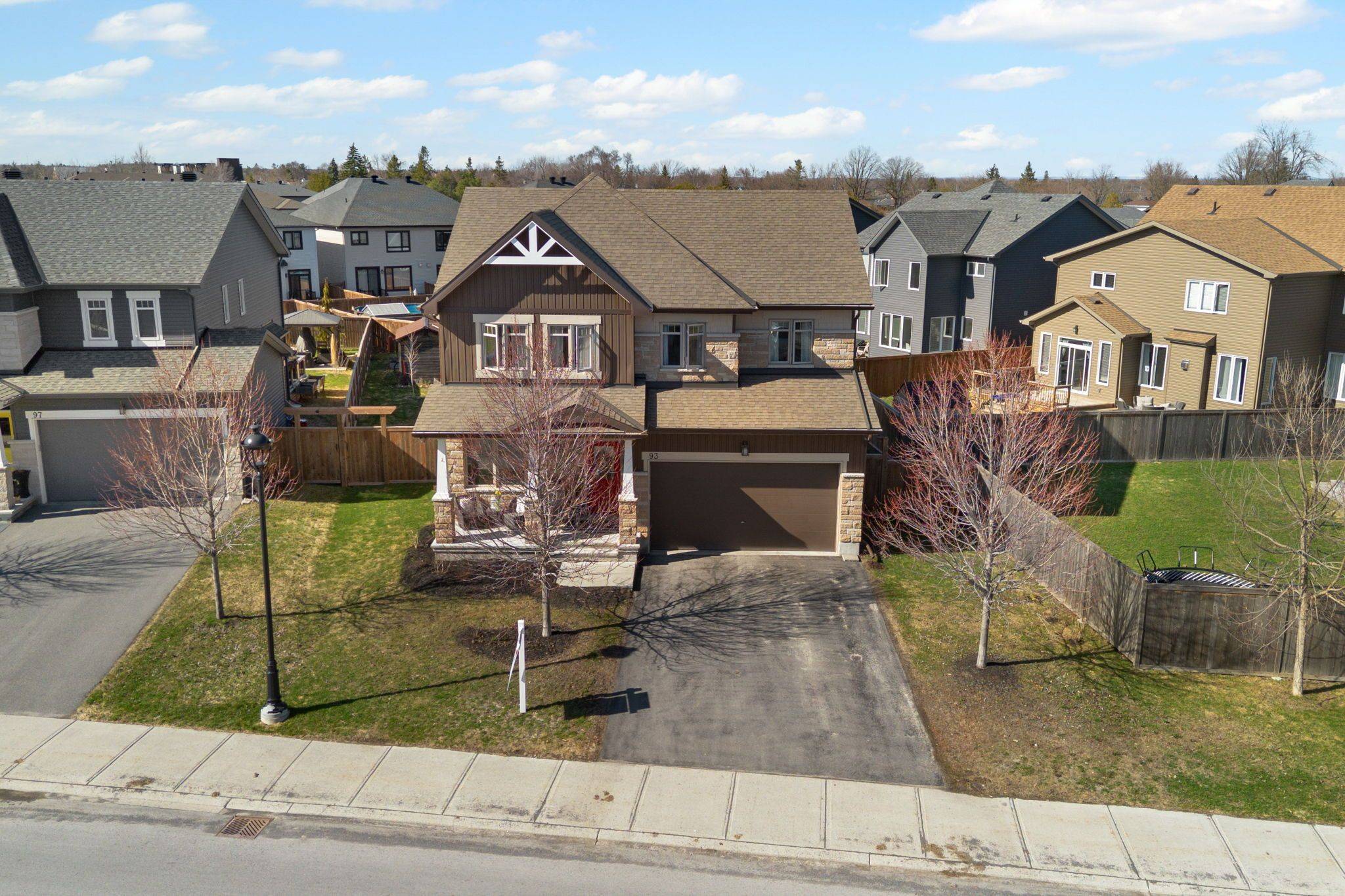 93 Morris ST, Carleton Place, ON K7C 0E8