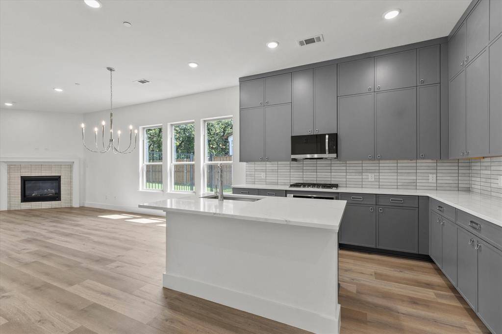 436 Waterscape Drive #1442, Hickory Creek, TX 75065