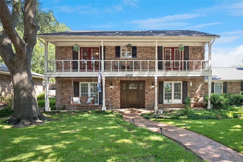 2705 Prairie Creek Court, Plano, TX 75075