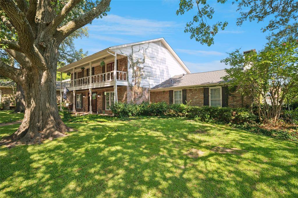 2705 Prairie Creek Court, Plano, TX 75075