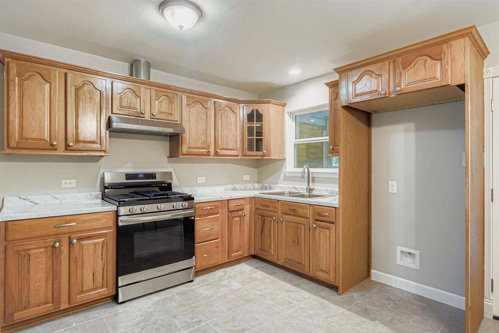 110 W Marguerita Drive, Garland, TX 75040