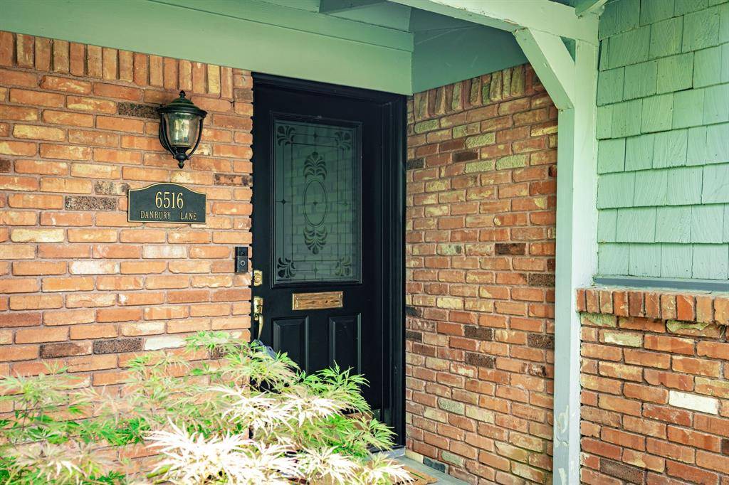 6516 Danbury Lane, Dallas, TX 75214