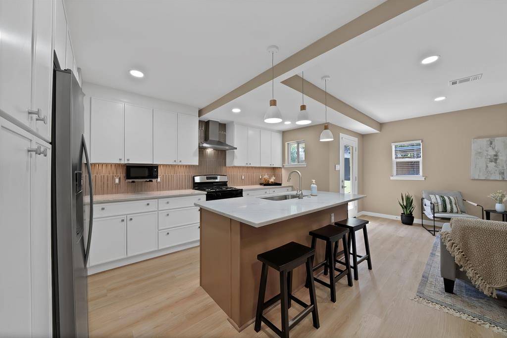 12135 Oberlin Drive, Dallas, TX 75243