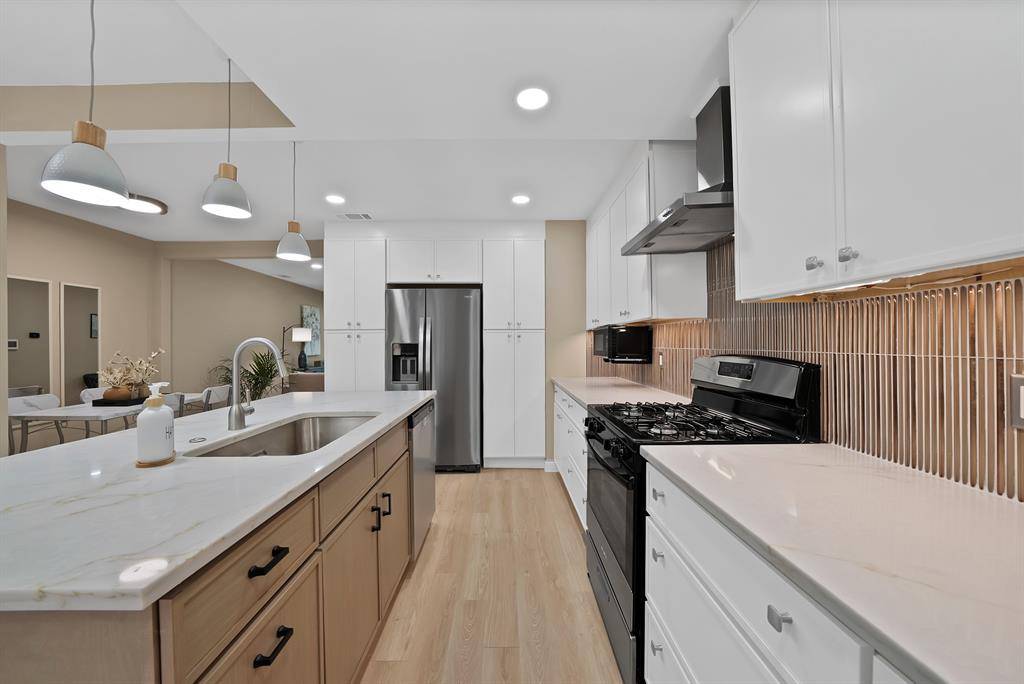 12135 Oberlin Drive, Dallas, TX 75243