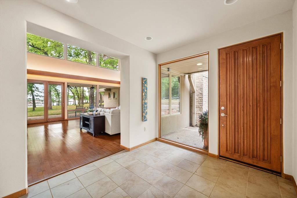 301 Bentwood Circle, Corsicana, TX 75109