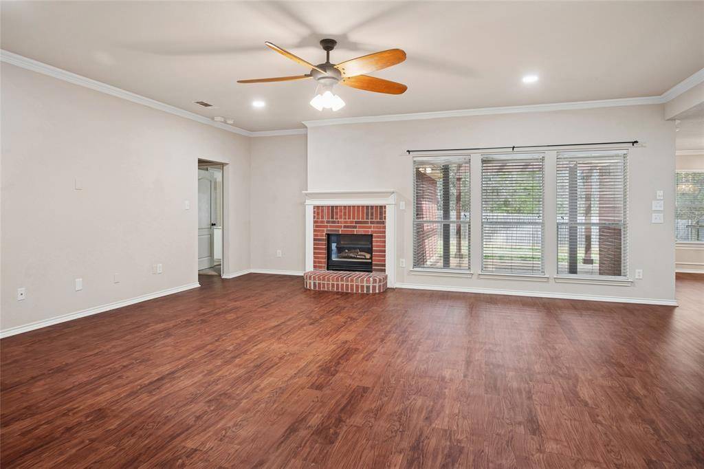 610 Everglade Drive, Mansfield, TX 76063