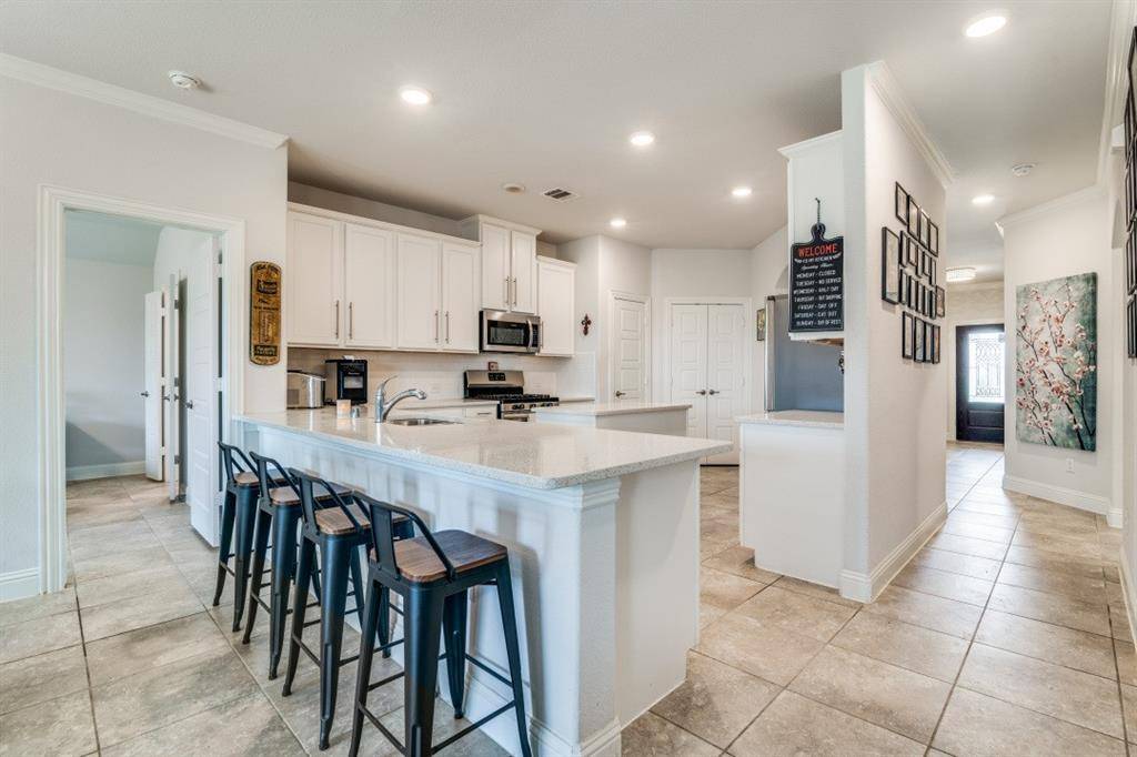 324 Jefferson Lane, Fate, TX 75189