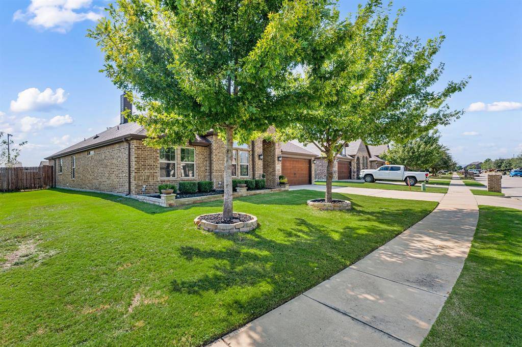 265 Hilltop Drive, Justin, TX 76247