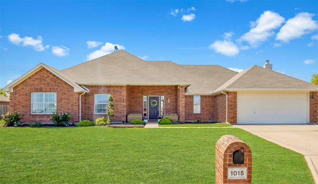1015 Meadow Hill Drive, Lavon, TX 75166