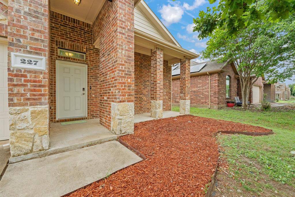 227 Old Spanish Trail, Waxahachie, TX 75167