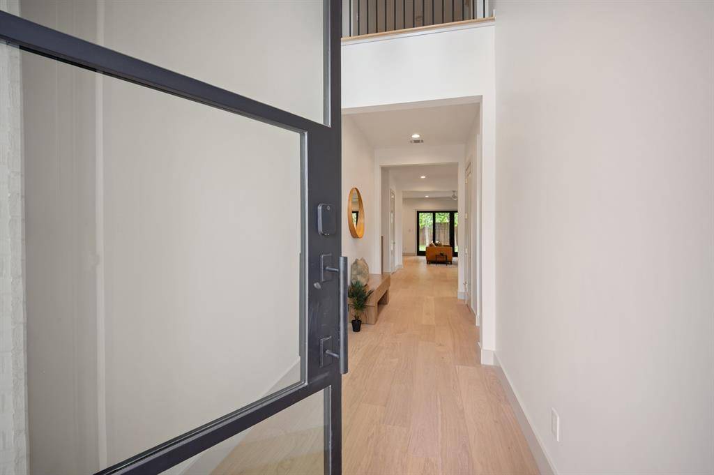 8803 Redondo Drive, Dallas, TX 75218