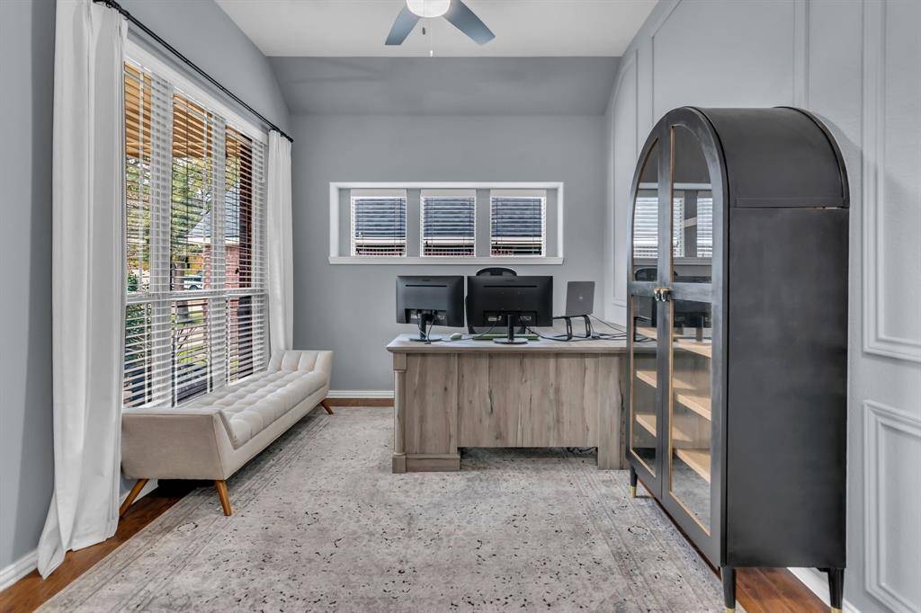 6548 Fairview Drive, Watauga, TX 76148