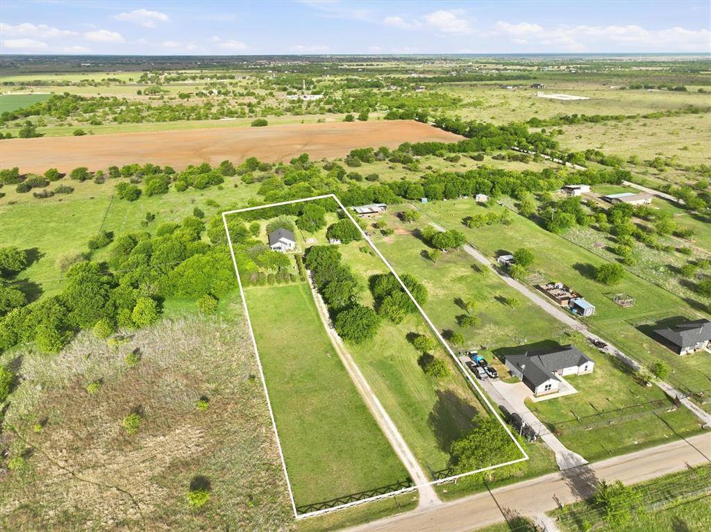 6733 County Road 912, Joshua, TX 76058