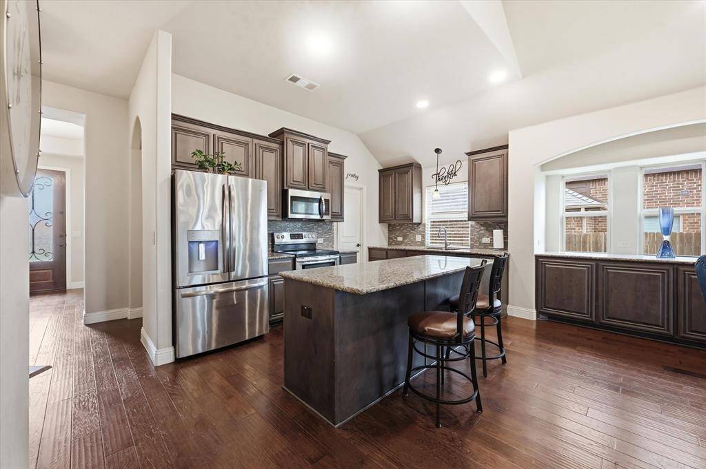 1113 Planters Way, Waxahachie, TX 75165