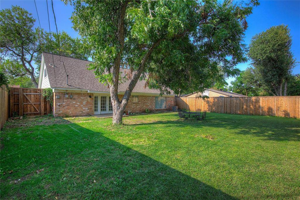 8415 Gladwood Lane, Dallas, TX 75243