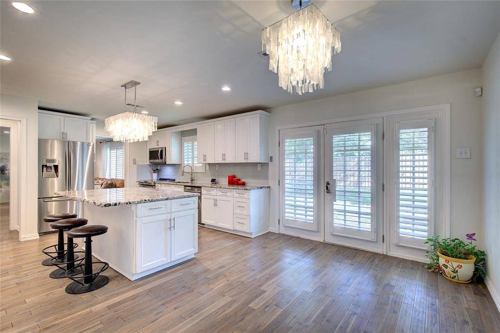 8415 Gladwood Lane, Dallas, TX 75243