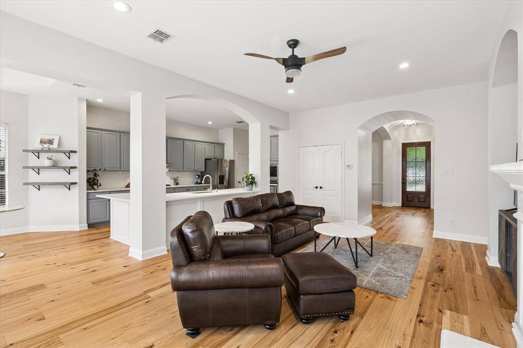 8008 Bridge Street, North Richland Hills, TX 76180