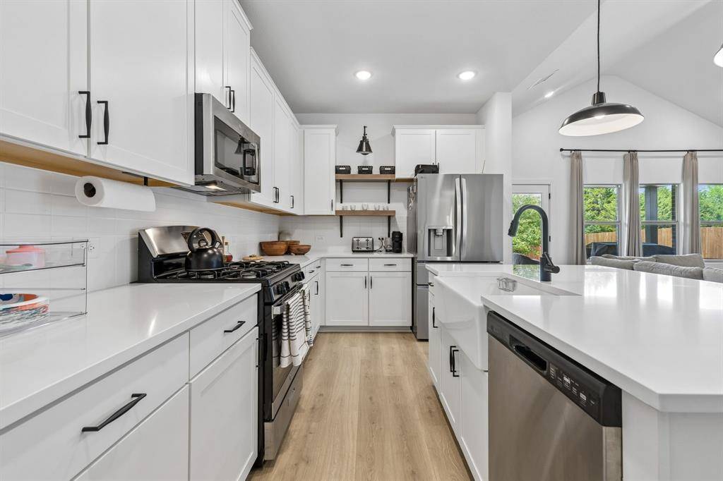 1242 Champlain Way, Dallas, TX 75253