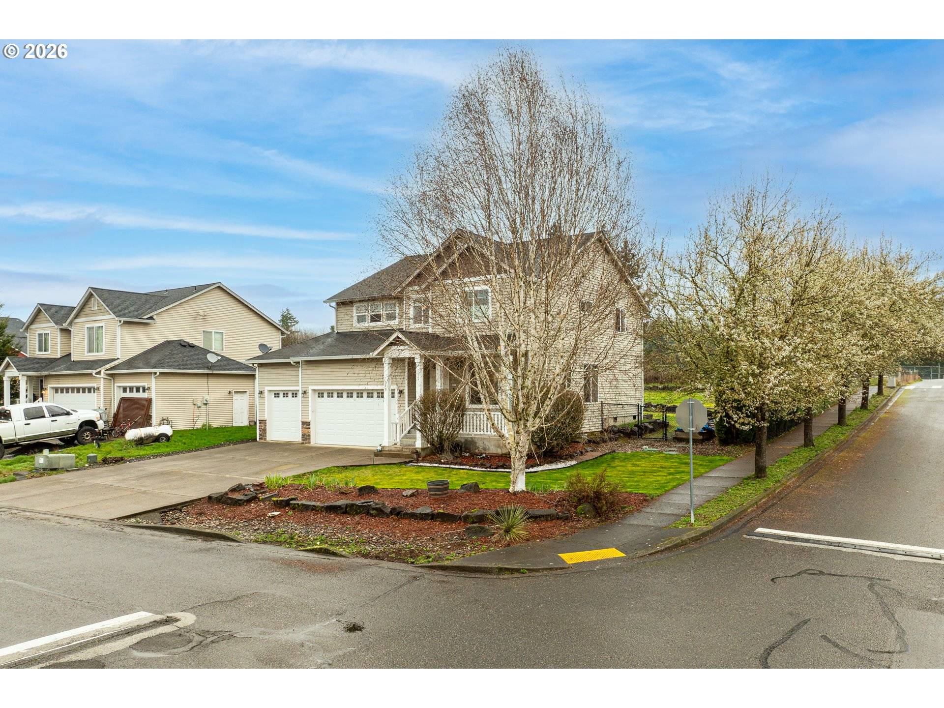 329 S SPRUCE AVE, Yacolt, WA 98675