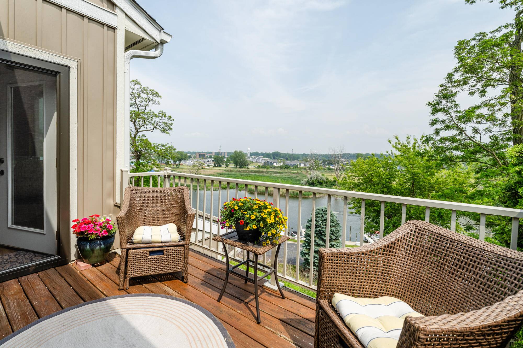 197 Wayne ST, St. Joseph City, MI 49085