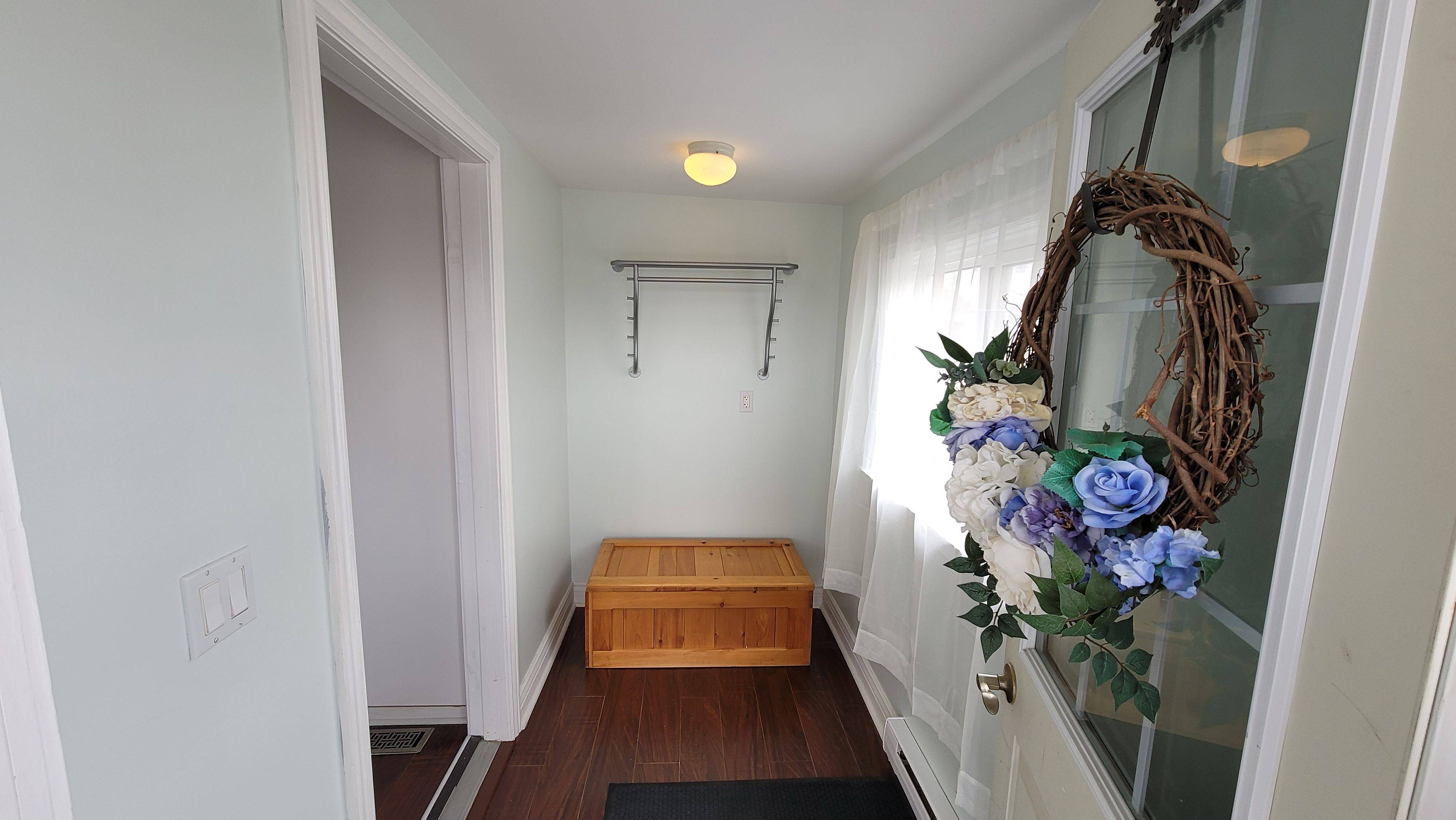 67 Bingham ST, Bradford West Gwillimbury, ON L3Z 1X3