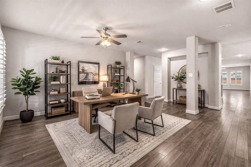 7508 Pondview Lane, Fort Worth, TX 76123