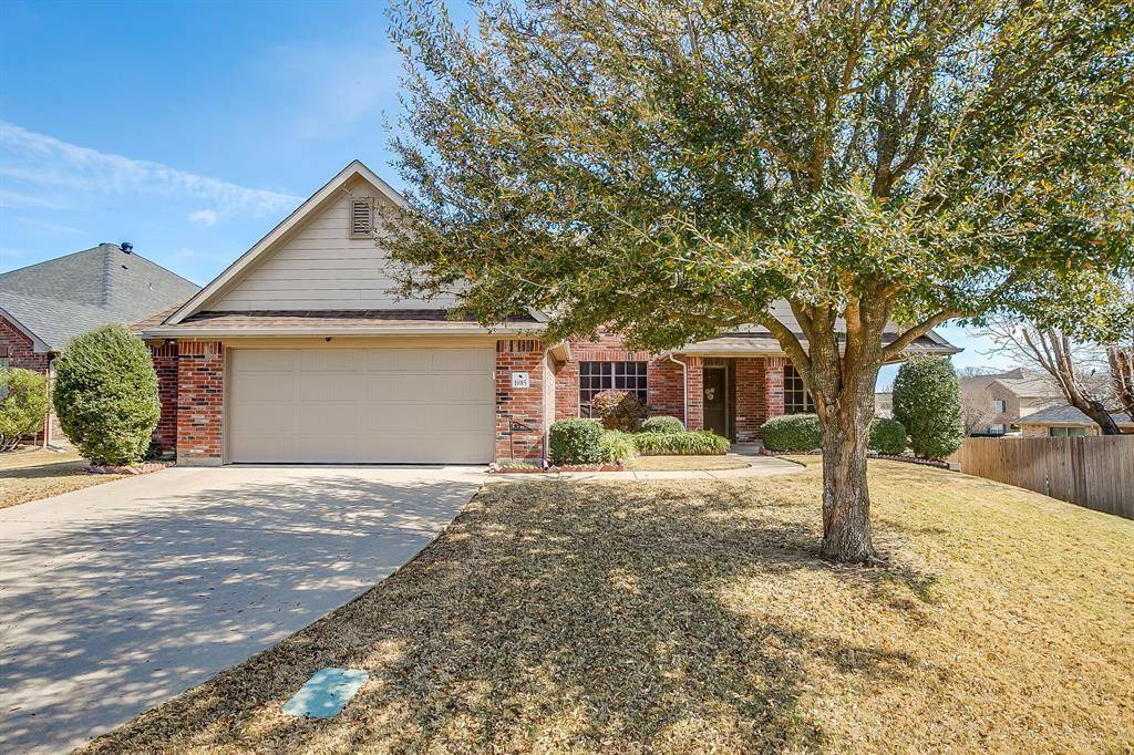 1085 Saint Andrews Drive, Burleson, TX 76028