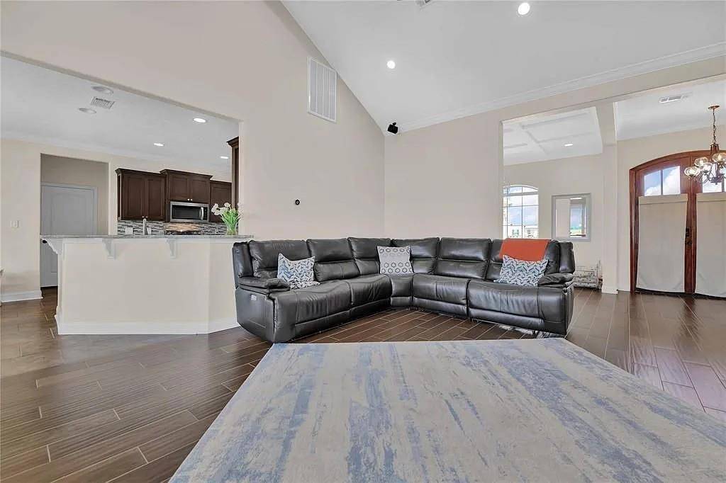 10960 Sheila Court, Beaumont, TX 77705