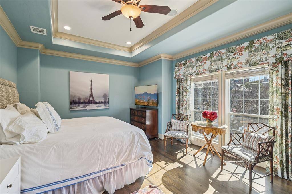 2705 Welborn Street, Dallas, TX 75219