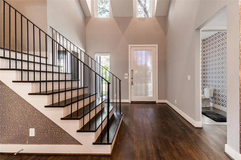 3942 Rochelle Drive, Dallas, TX 75220