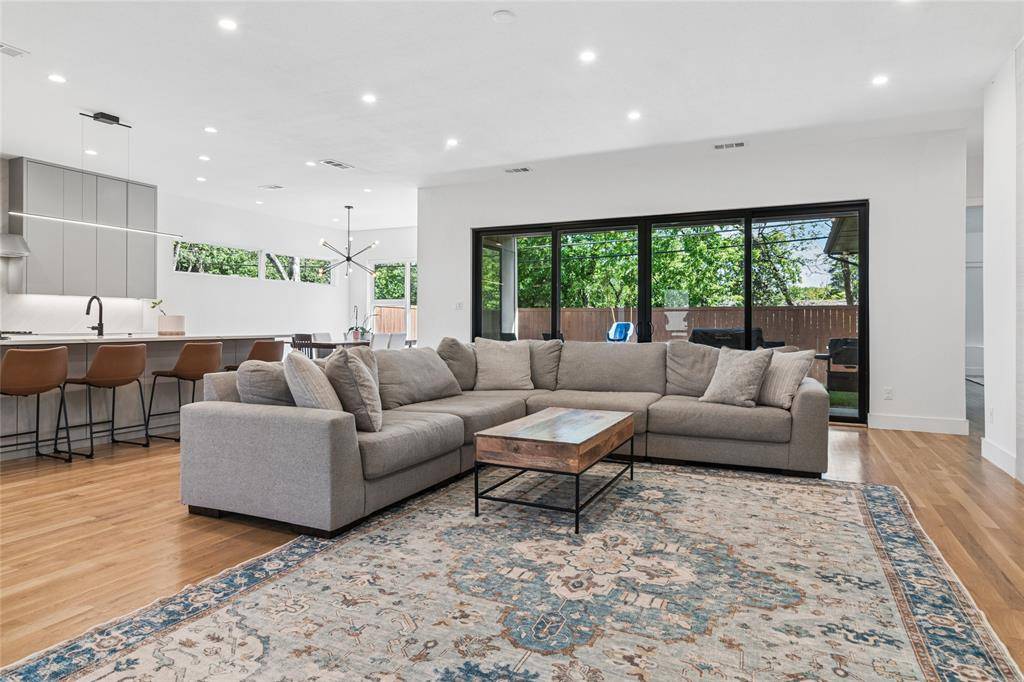 3932 Valley Ridge Road, Dallas, TX 75220