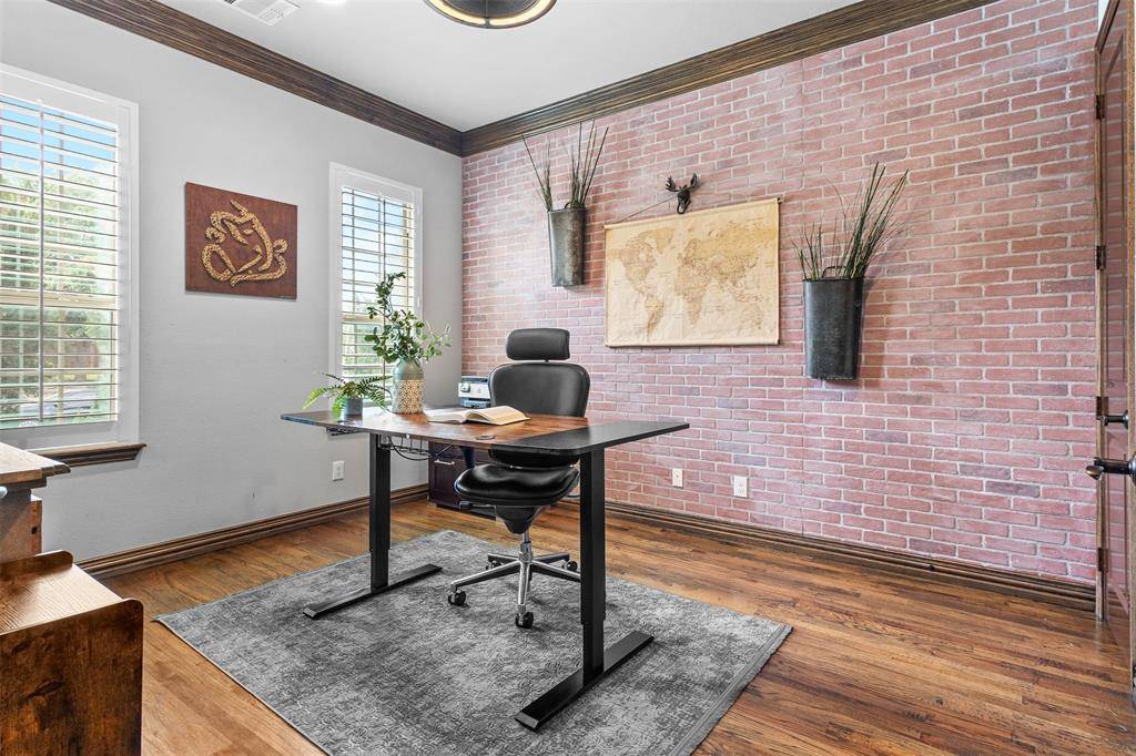 2131 N Hill Drive, Irving, TX 75038